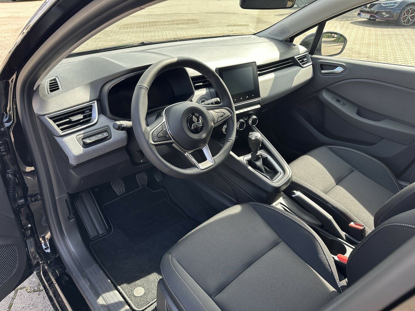 Mitsubishi Colt - Bild 13 von 15