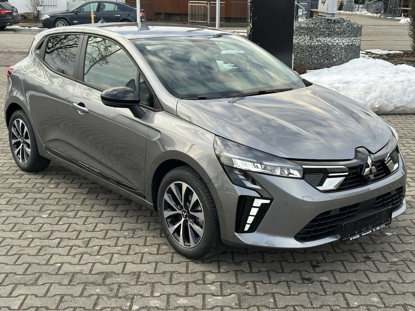 Mitsubishi Colt - Bild 2 von 15