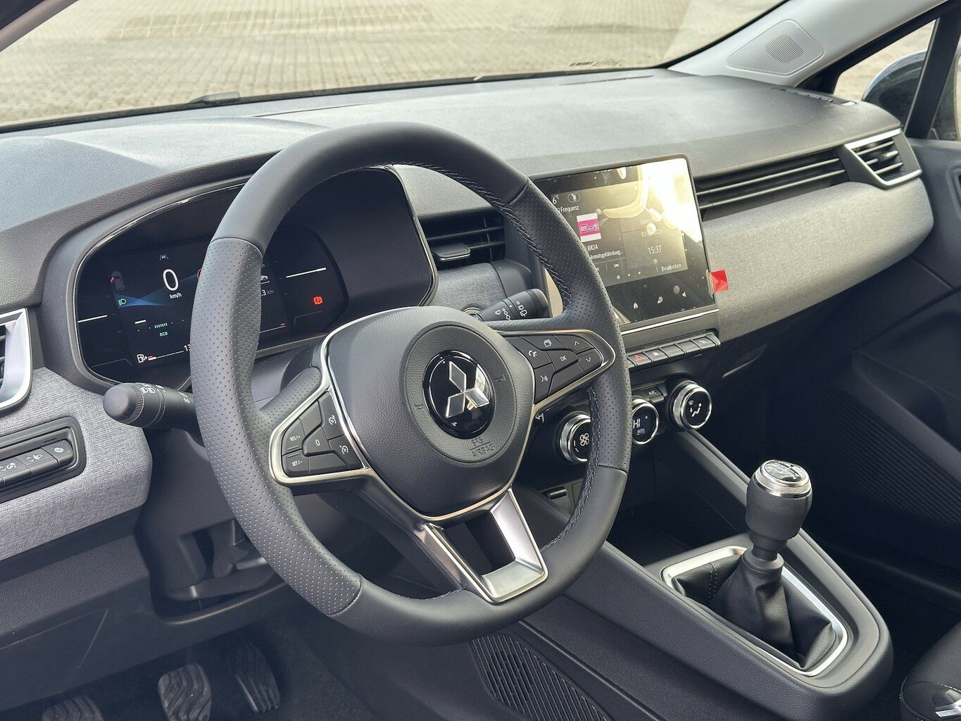 Mitsubishi Colt - Bild 12 von 15