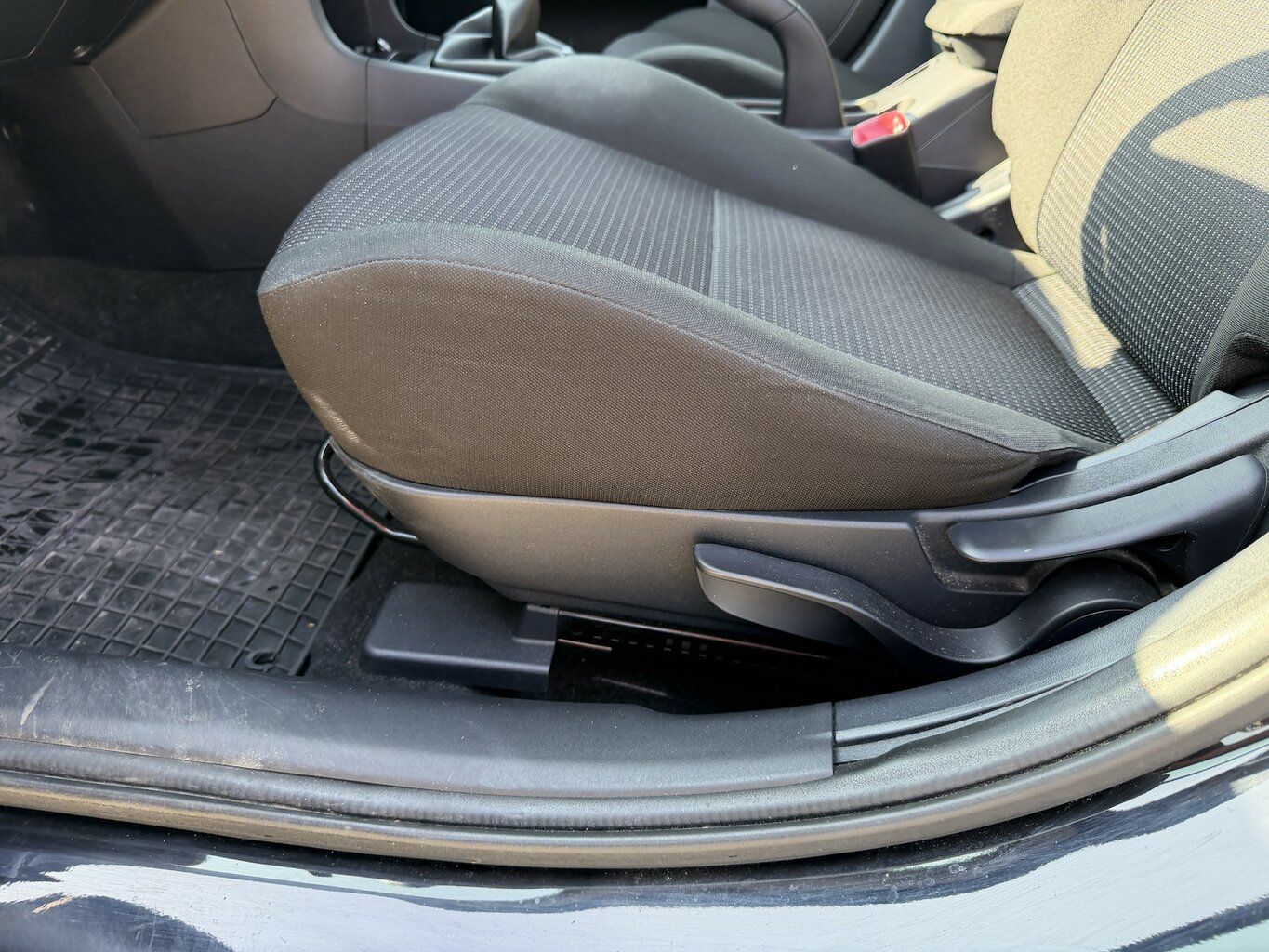 Mitsubishi Lancer - Bild 15 von 15