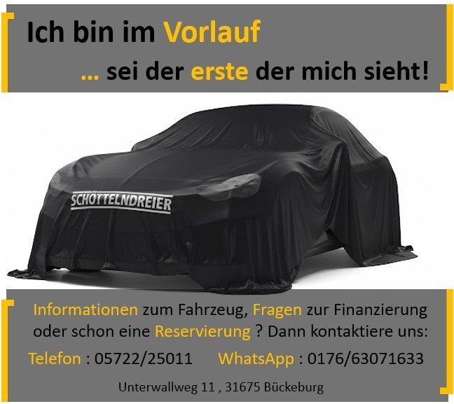 Verhülltes Fahrzeug im Vorlauf beim Autohaus Schöttelndreier