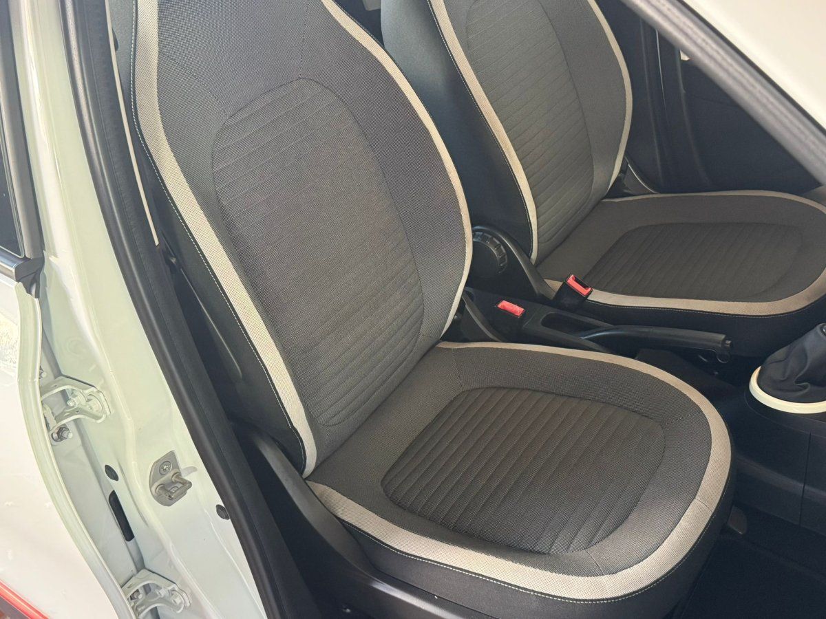 Renault Twingo - Bild 15 von 15