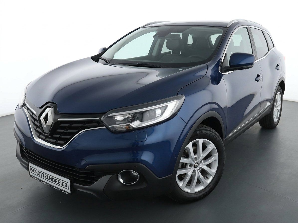 Renault Kadjar blau metallic Frontansicht schräg von vorne