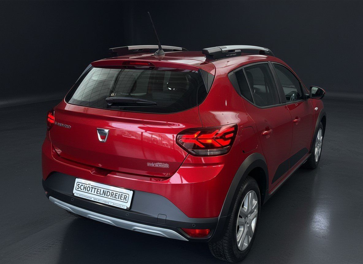 Dacia Sandero - Bild 7 von 15