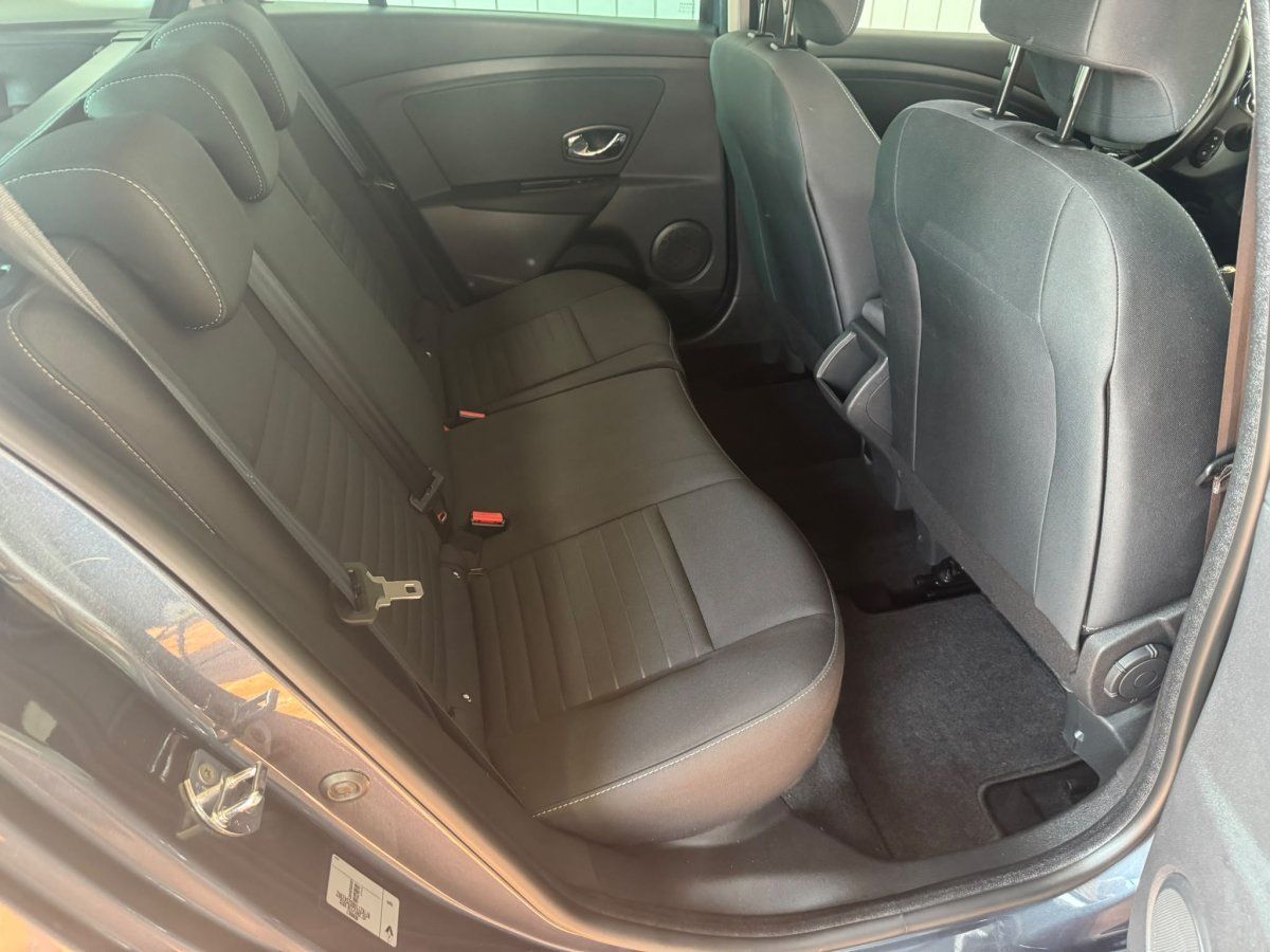 Rücksitze des Renault Megane mit Isofix und Kopfstützen