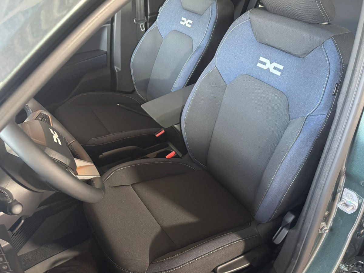Dacia Duster - Bild 9 von 15