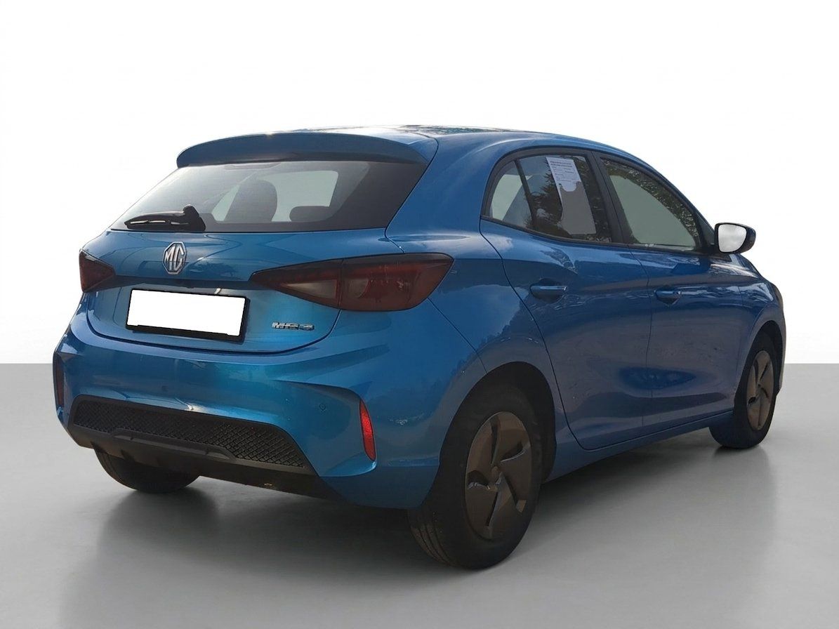 MG3 in Blau, Heckansicht mit Rücklichtern im Studio
