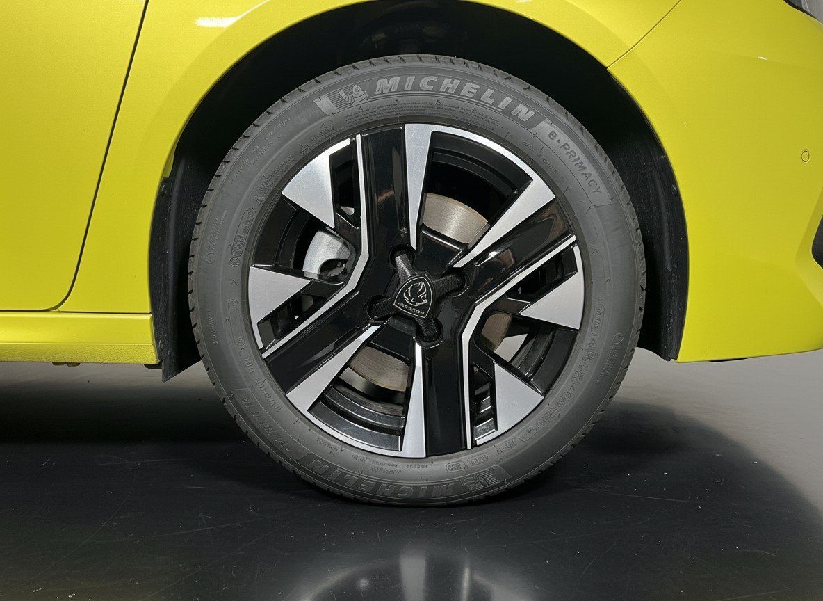Peugeot 208 PureTech 100 Allure - Bild 12 von 15