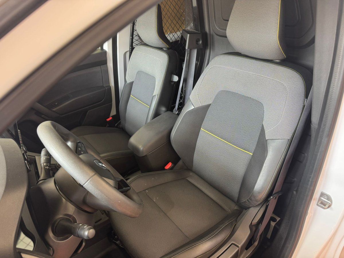 Renault Kangoo Rapid - Bild 8 von 15