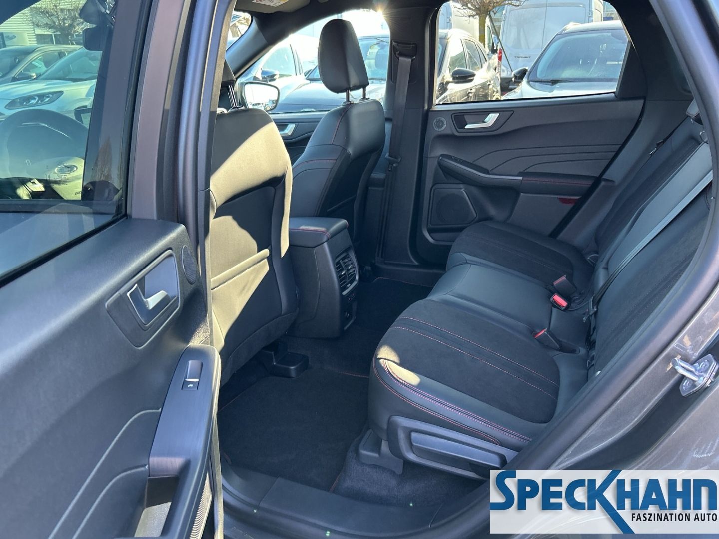 Ford Kuga - Bild 13 von 15