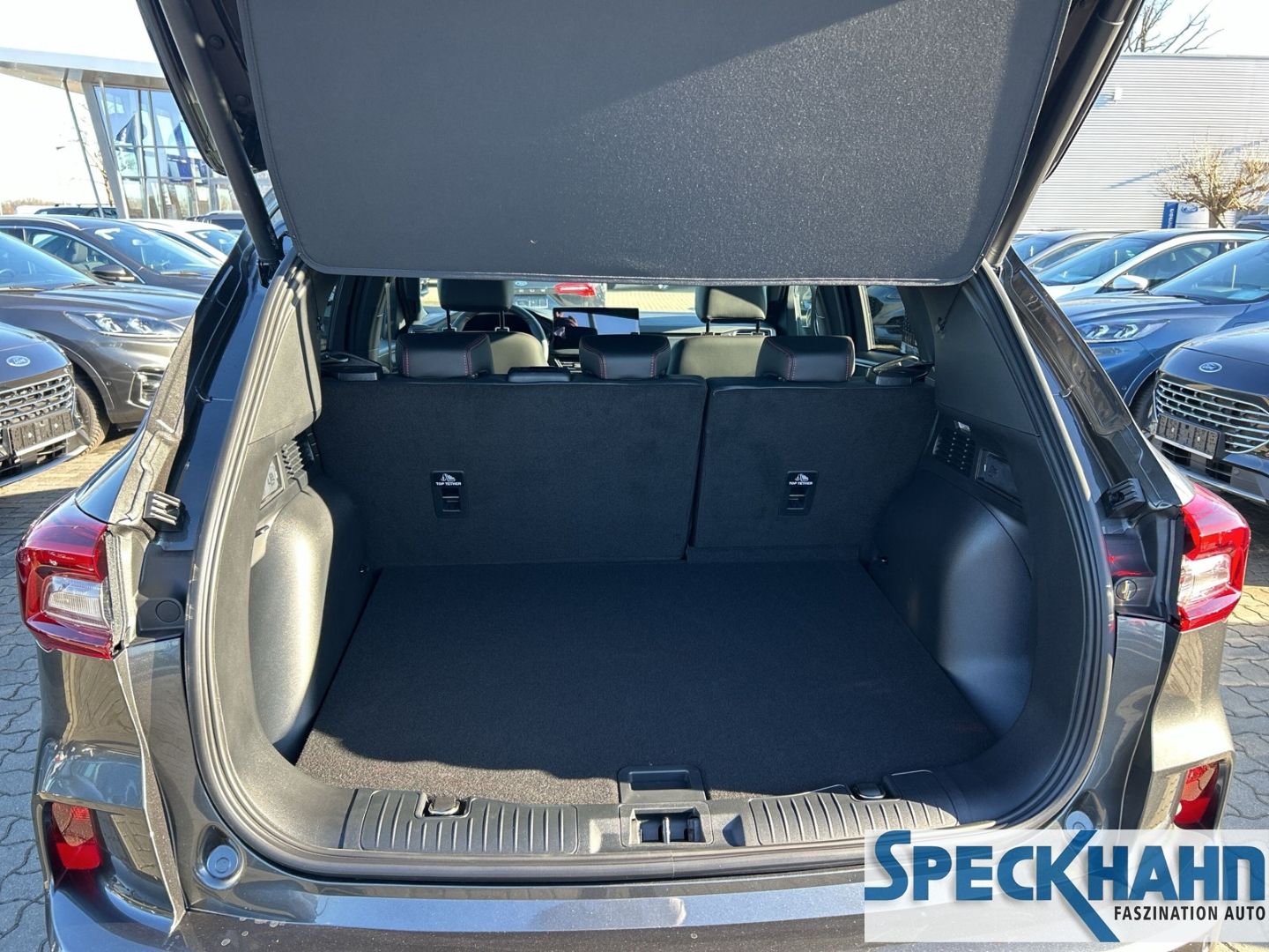 Ford Kuga - Bild 9 von 15