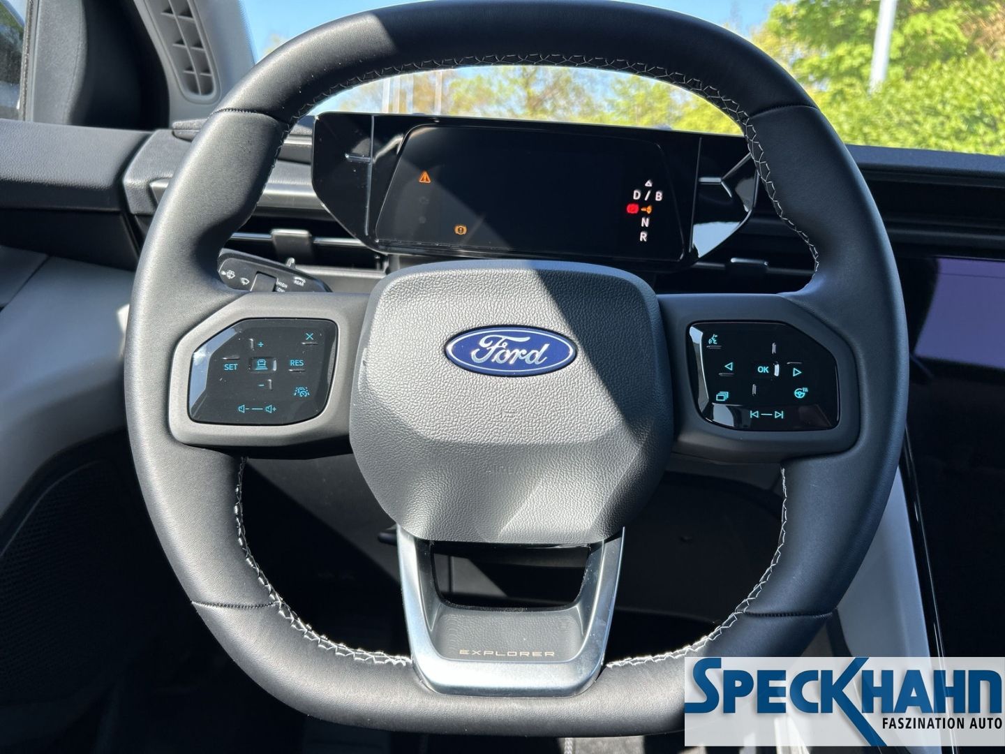 Ford Explorer - Bild 15 von 15