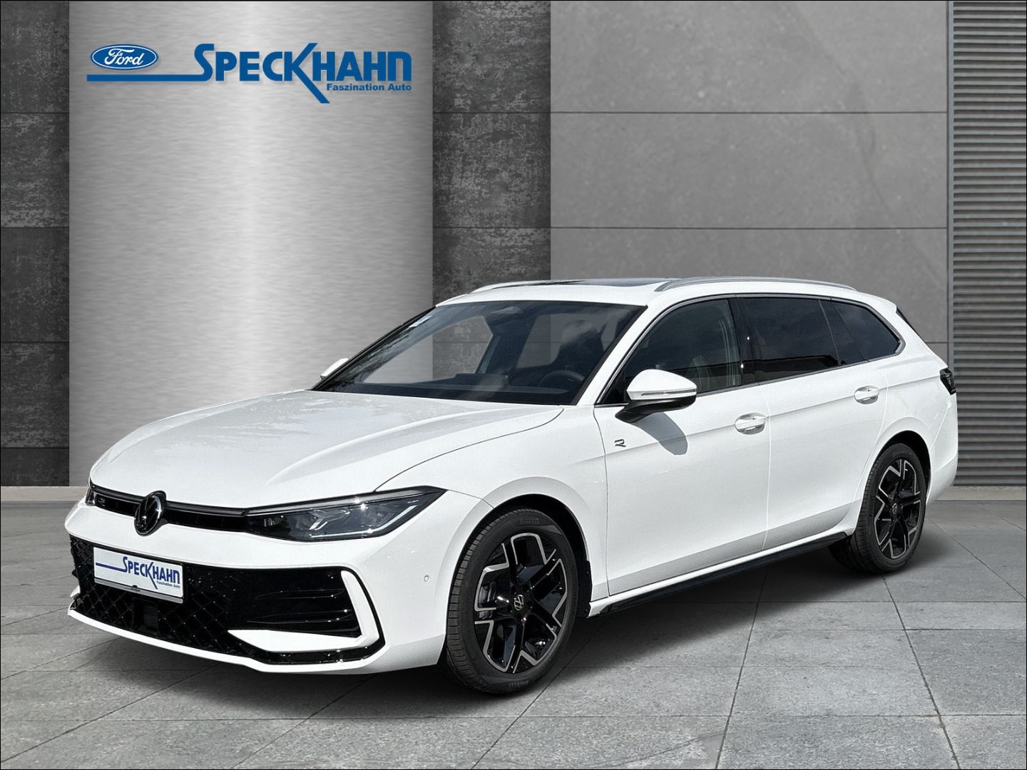 Volkswagen Passat Variant 2.0 TDI R-Line Kamera ACC HUD Panodach Navi - Bild 1 von 20