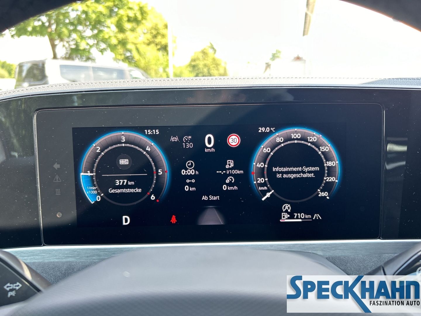 Volkswagen Passat Variant 2.0 TDI R-Line Kamera ACC HUD Panodach Navi - Bild 16 von 20