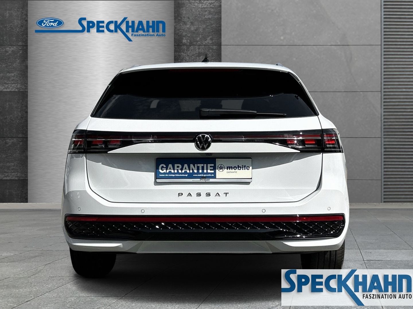 Volkswagen Passat Variant 2.0 TDI R-Line Kamera ACC HUD Panodach Navi - Bild 3 von 20