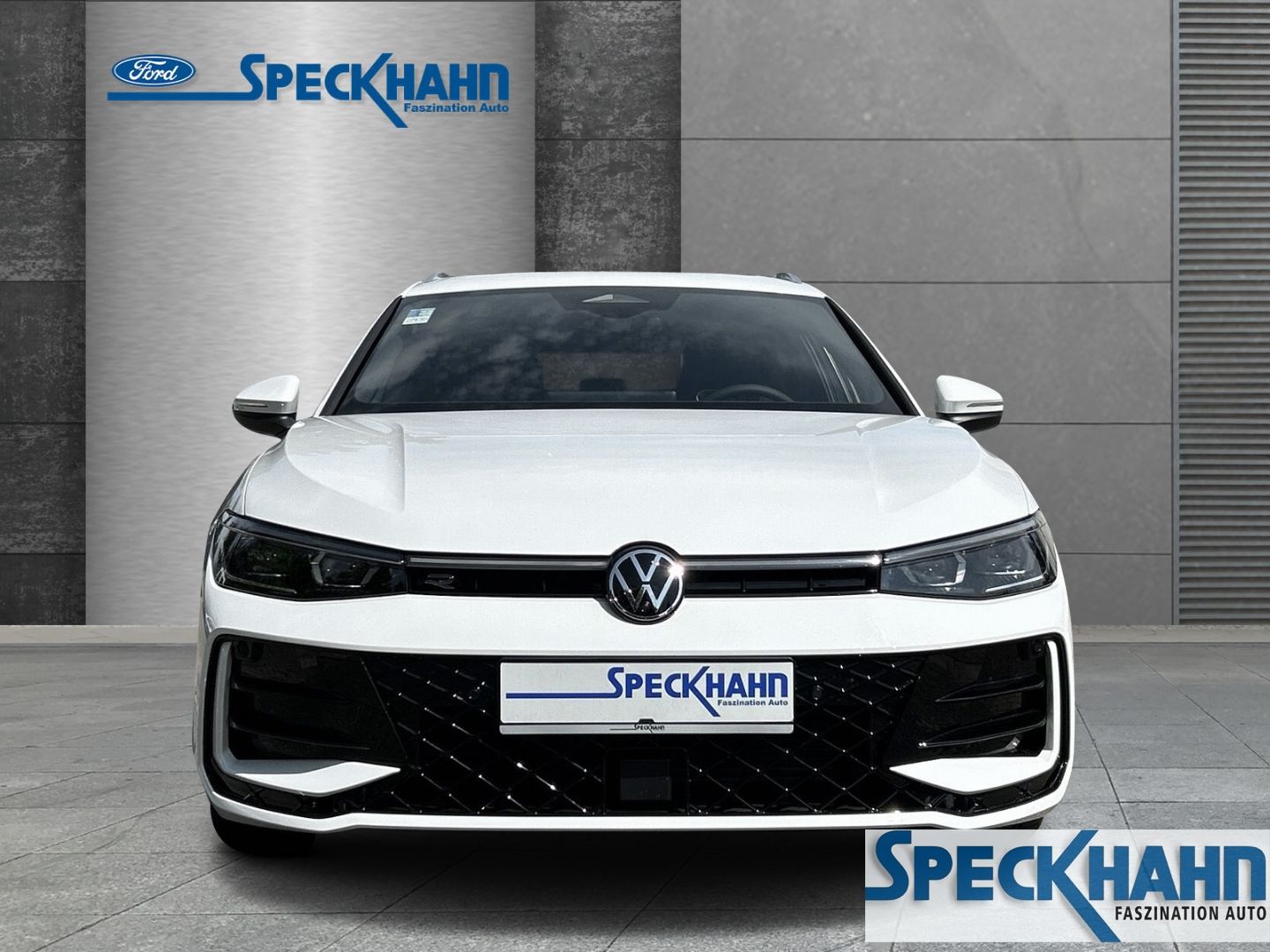 Volkswagen Passat Variant 2.0 TDI R-Line Kamera ACC HUD Panodach Navi - Bild 6 von 20