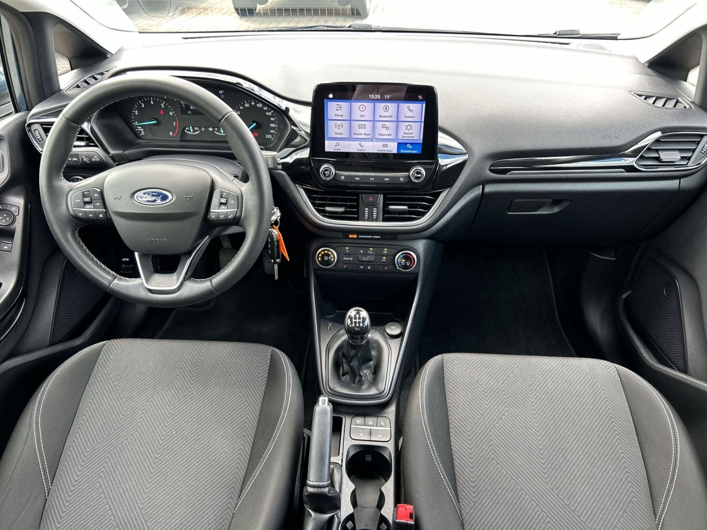 Ford Fiesta - Bild 14 von 15