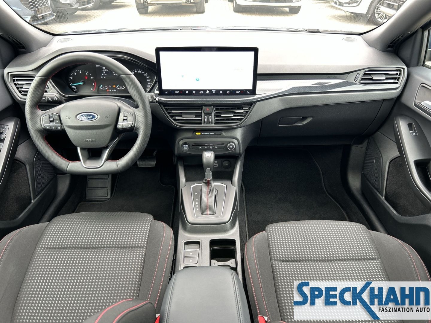 Ford Focus Turnier ST-Line 1.0 EcoBoost Mild-Hybrid AHK Navi LED - Bild 14 von 20