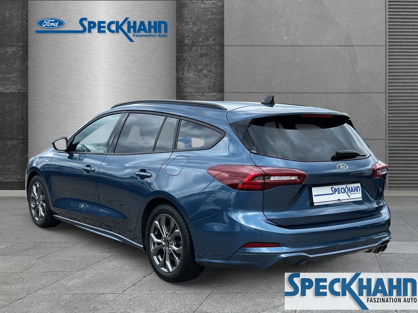 Ford Focus Turnier ST-Line 1.0 EcoBoost Mild-Hybrid AHK Navi LED - Bild 2 von 20