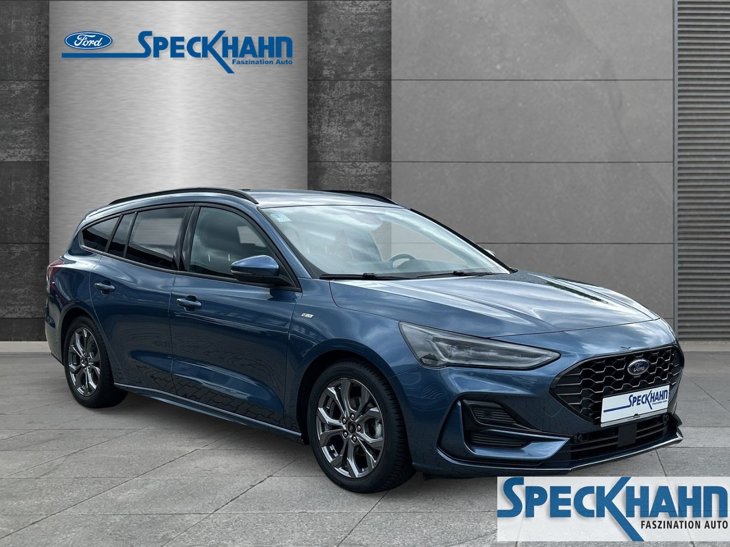 Ford Focus Turnier ST-Line 1.0 EcoBoost Mild-Hybrid AHK Navi LED - Bild 5 von 20