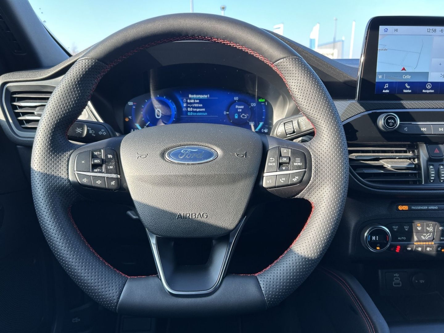 Ford Kuga Plug-In Hybrid ST-Line X AHK-abnehmbar Navi Digitales Cockpit Soundsystem B & O - Bild 15 von 20