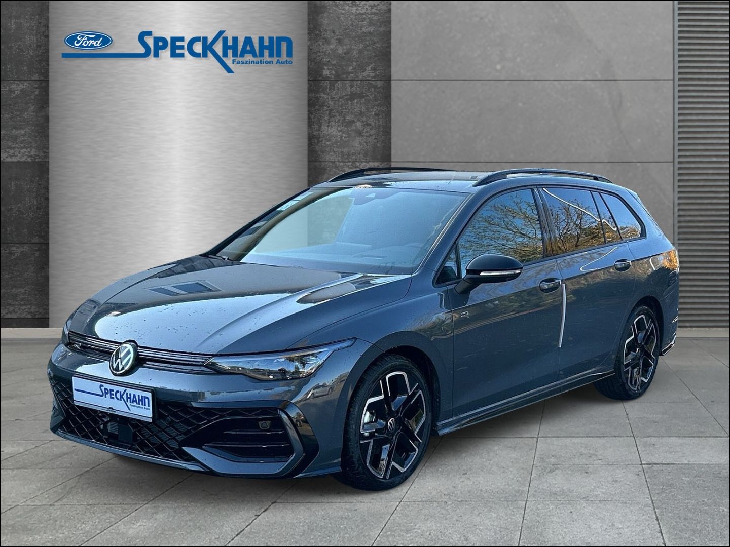 Volkswagen Golf VIII Variant 1.5 eTSI 110 kW R-Line EU6e HEAD-UP-Display Abstandsregeltempomat - Bild 1 von 20