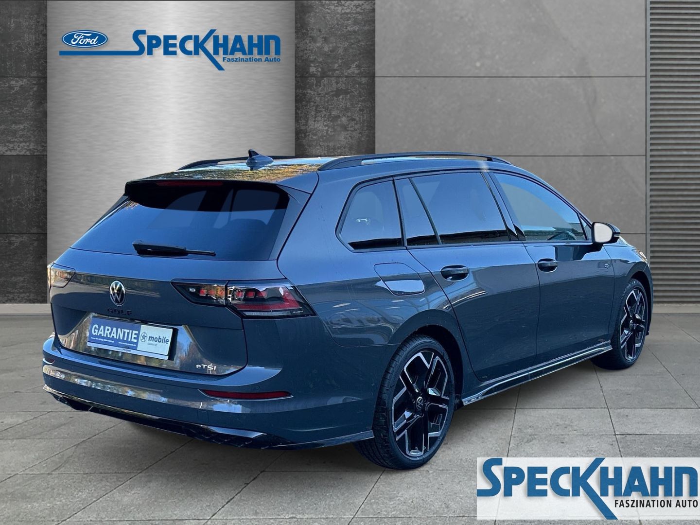 Volkswagen Golf VIII Variant 1.5 eTSI 110 kW R-Line EU6e HEAD-UP-Display Abstandsregeltempomat - Bild 4 von 20