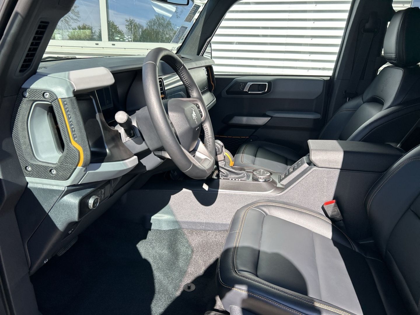 Ford Bronco - Bild 11 von 15