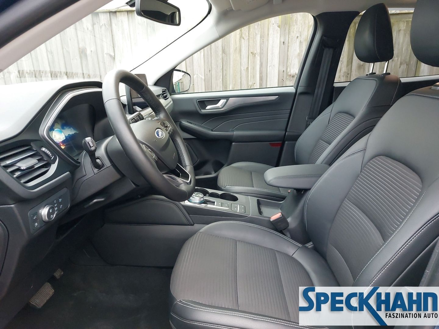 Ford Kuga - Bild 11 von 15
