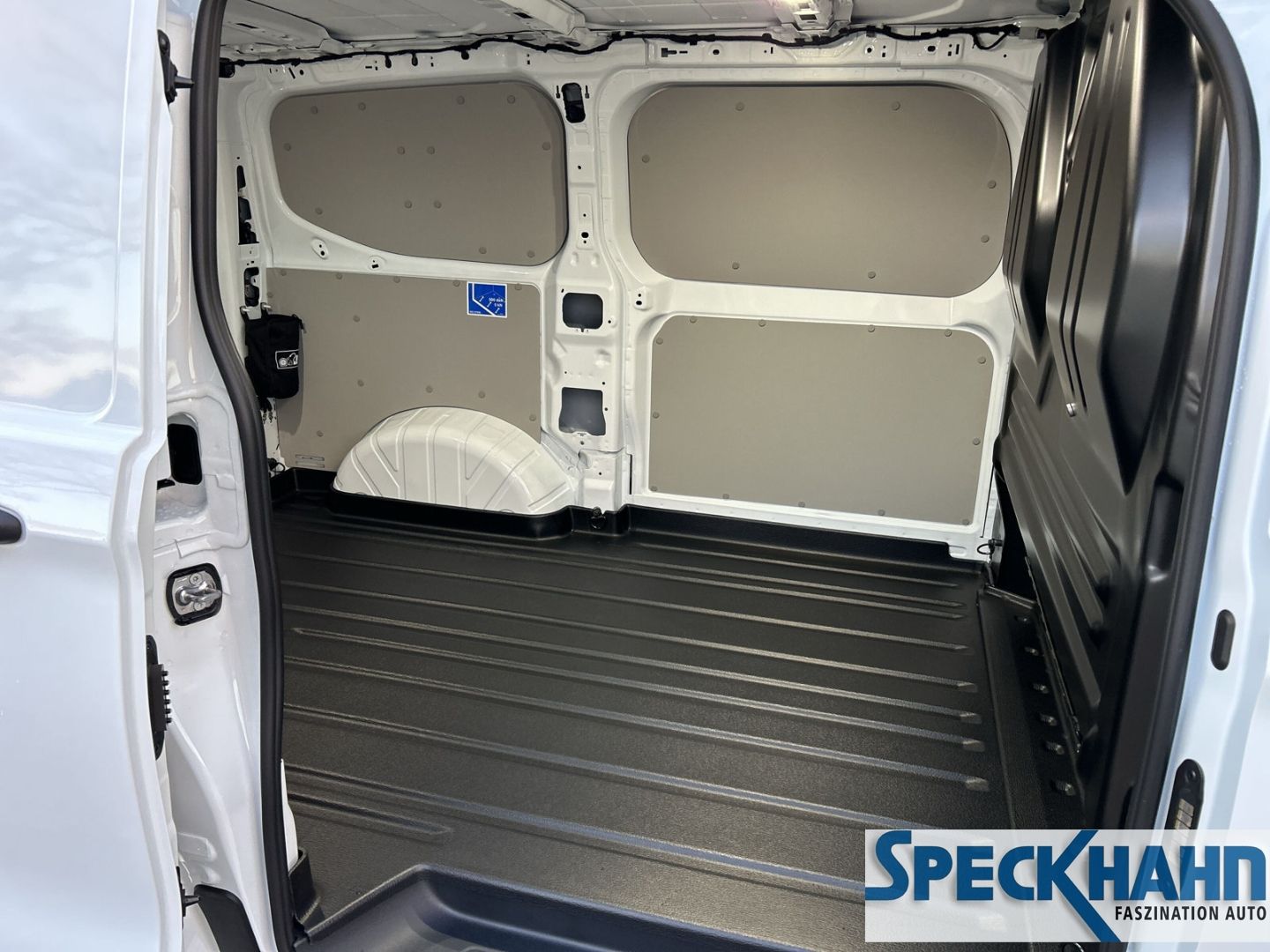Ford Transit Custom Kasten 320 L1 Trend FWD Plug-in Hybrid Klimaaut. - Bild 13 von 20