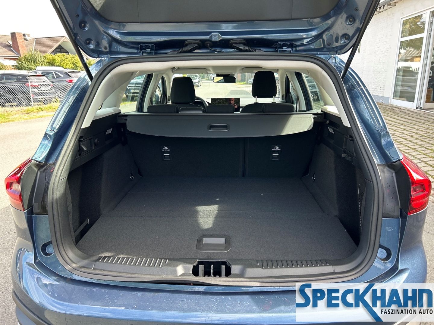 Ford Focus Turnier Active - Bild 9 von 15