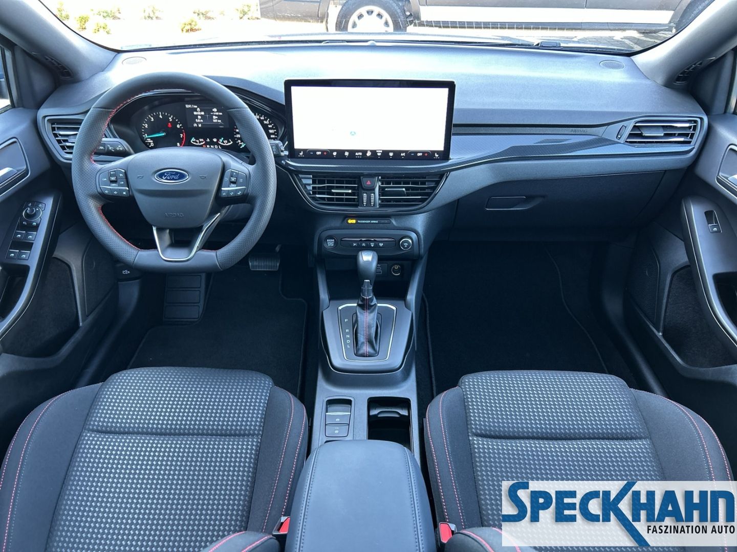 Ford Focus Turnier ST-Line 1.0 EcoBoost Mild-Hybrid  AHK El. Panodach Navi LED - Bild 14 von 20