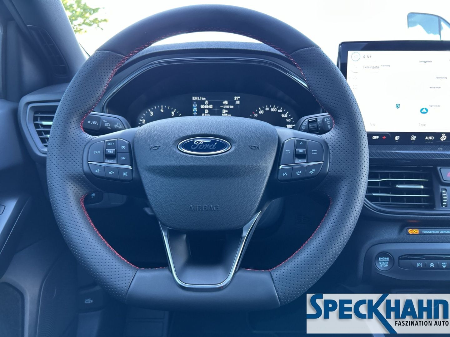 Ford Focus Turnier ST-Line 1.0 EcoBoost Mild-Hybrid  AHK El. Panodach Navi LED - Bild 15 von 20