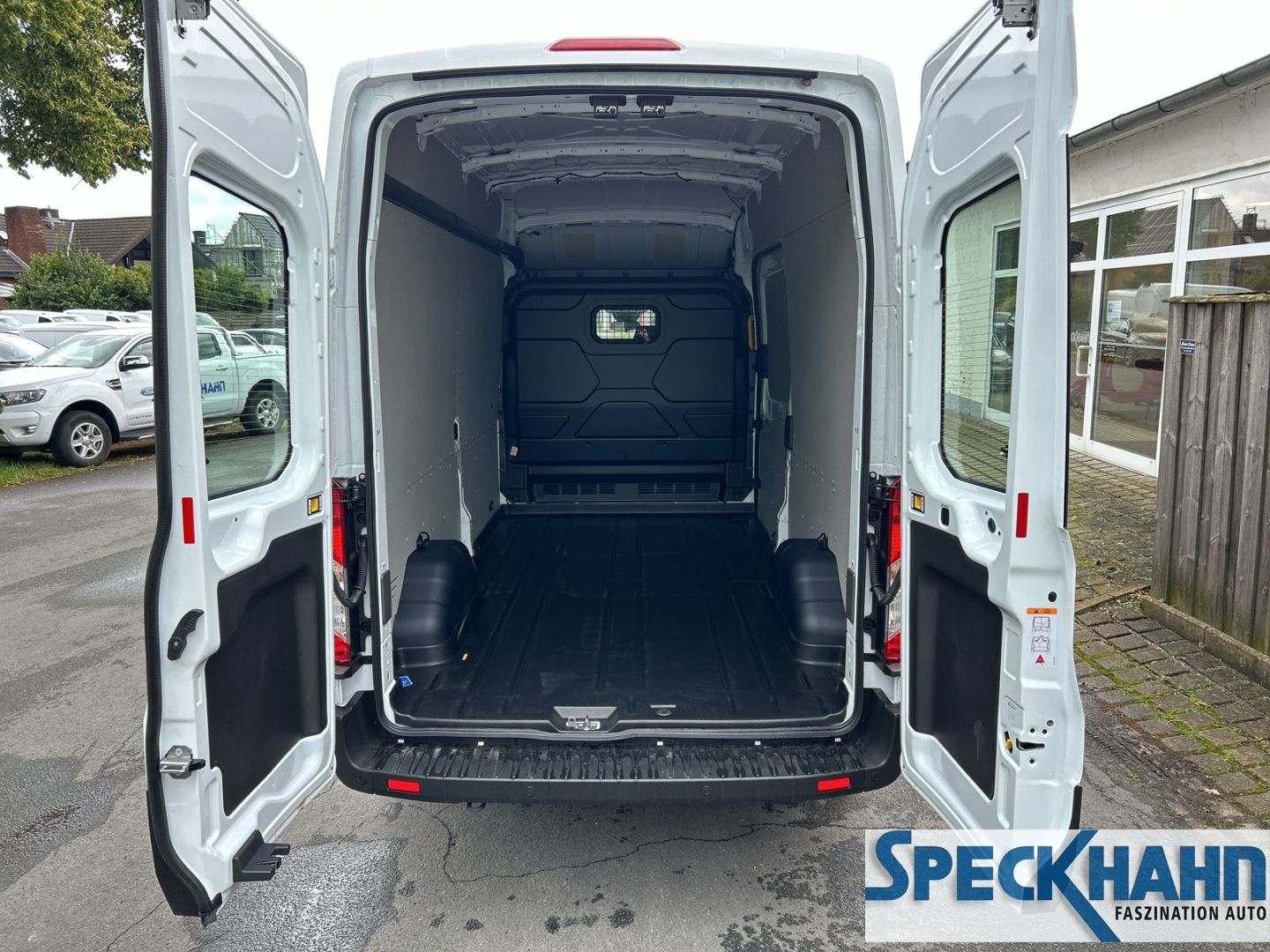 Ford Transit Kasten - Bild 9 von 15
