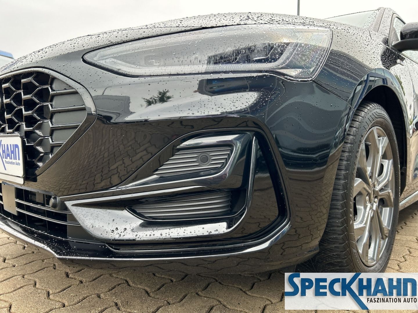 Ford Focus Turnier - Bild 7 von 15