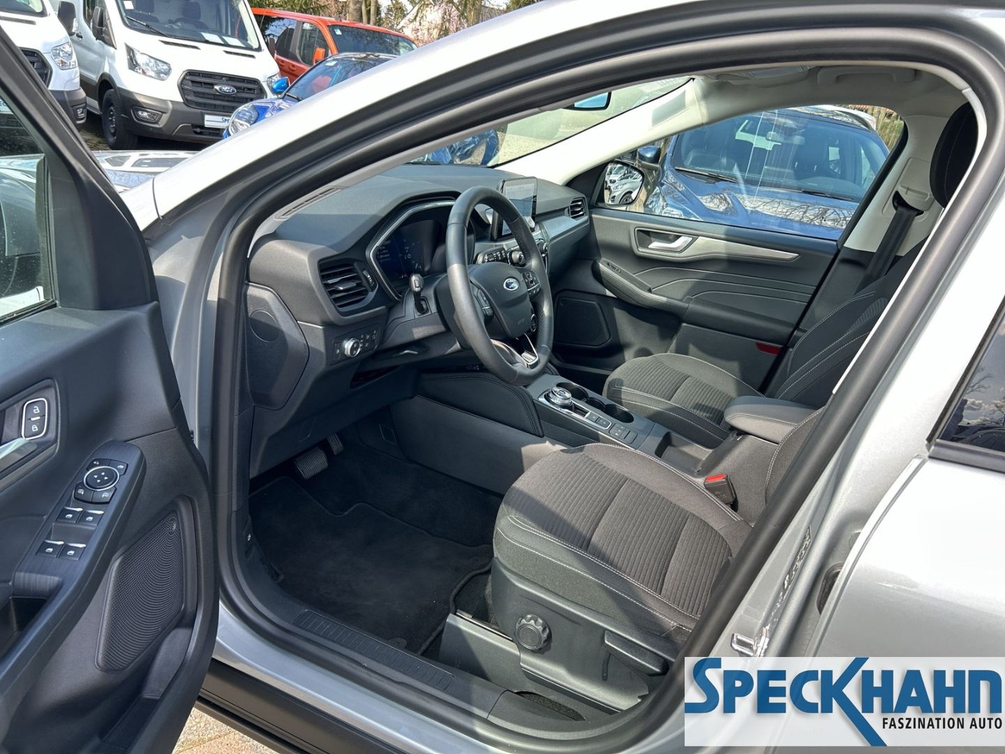 Ford Kuga Titanium AHK KLIMA KAMERA NAVI PHEV GANZJAHRESREIFEN - Bild 10 von 20