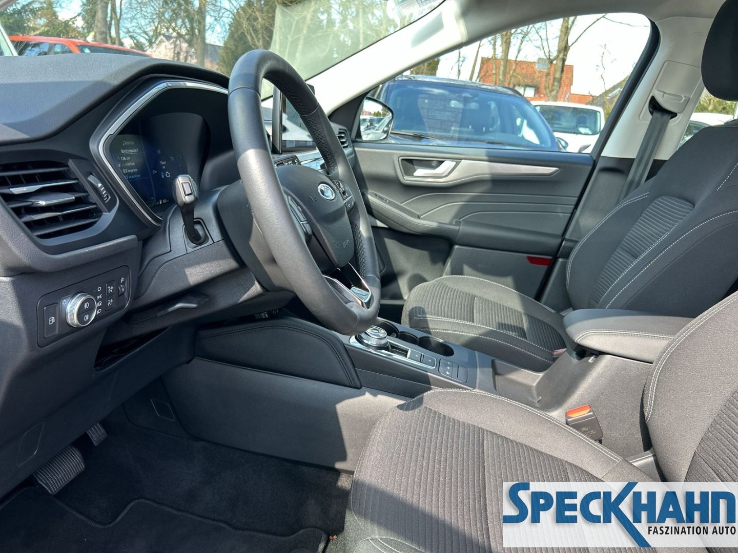 Ford Kuga Titanium AHK KLIMA KAMERA NAVI PHEV GANZJAHRESREIFEN - Bild 11 von 20