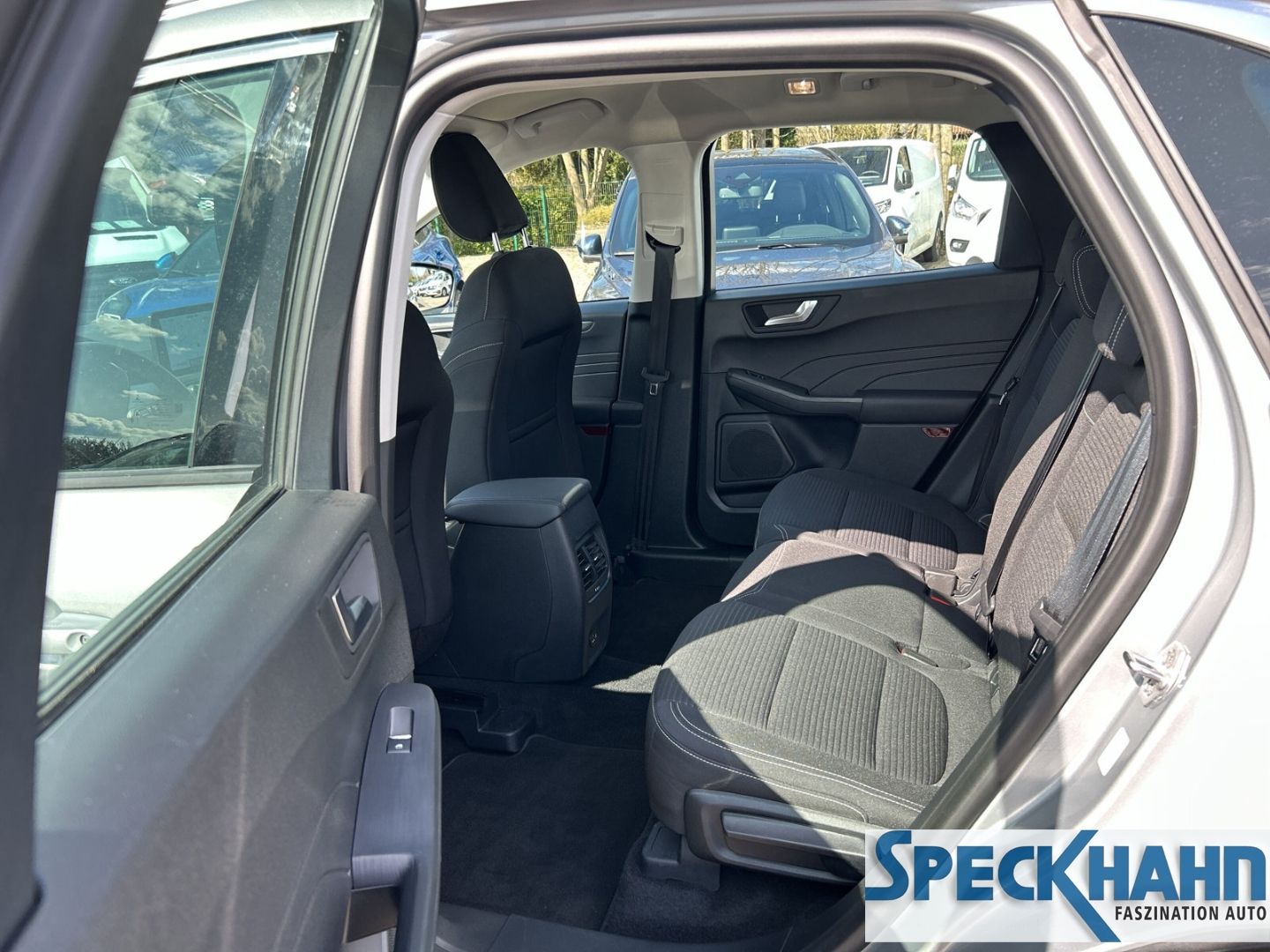 Ford Kuga Titanium AHK KLIMA KAMERA NAVI PHEV GANZJAHRESREIFEN - Bild 13 von 20
