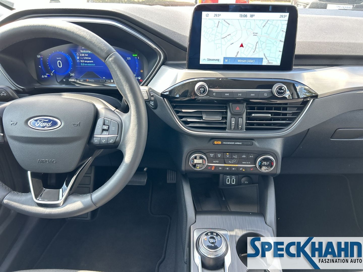 Ford Kuga Titanium AHK KLIMA KAMERA NAVI PHEV GANZJAHRESREIFEN - Bild 18 von 20