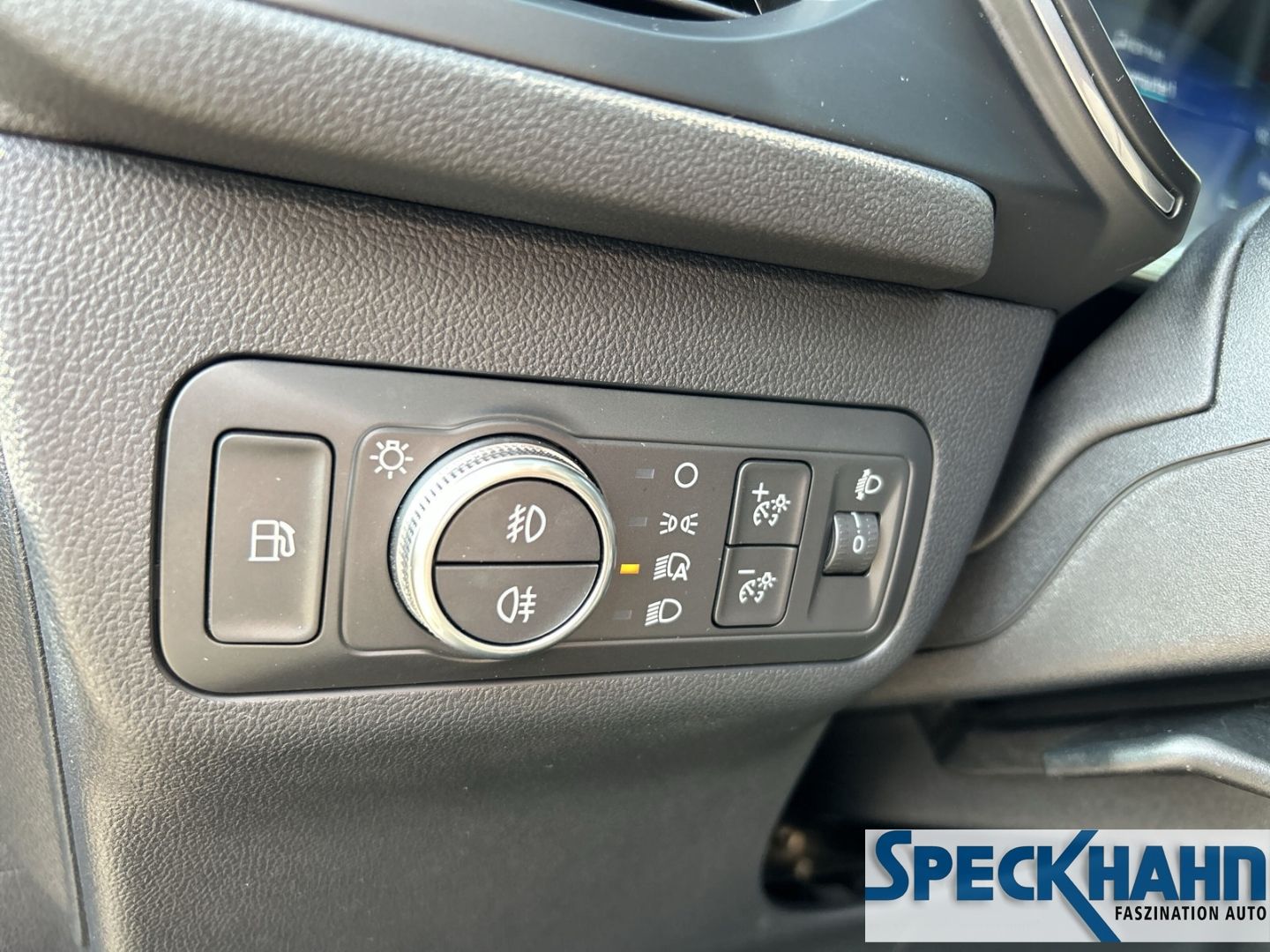 Ford Kuga Titanium AHK KLIMA KAMERA NAVI PHEV GANZJAHRESREIFEN - Bild 19 von 20