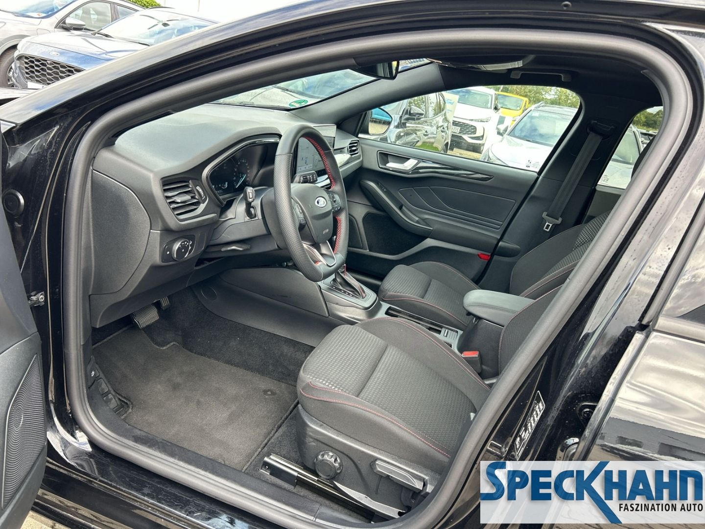 Ford Focus Turnier - Bild 10 von 15