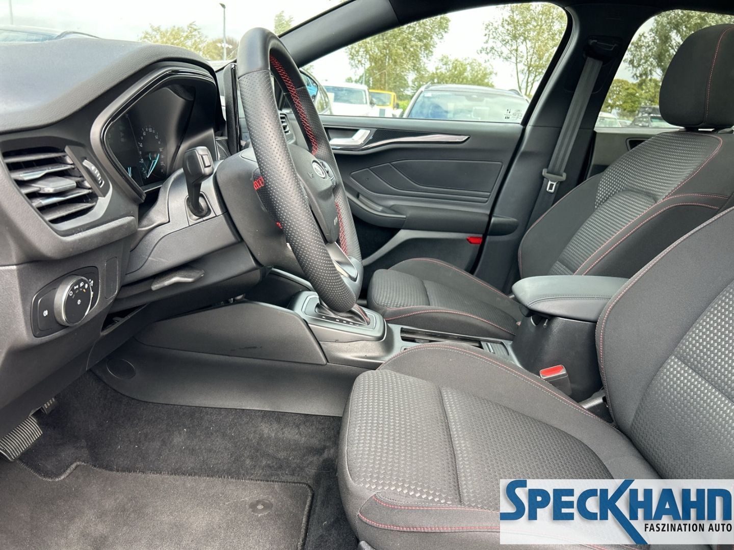 Ford Focus Turnier - Bild 11 von 15