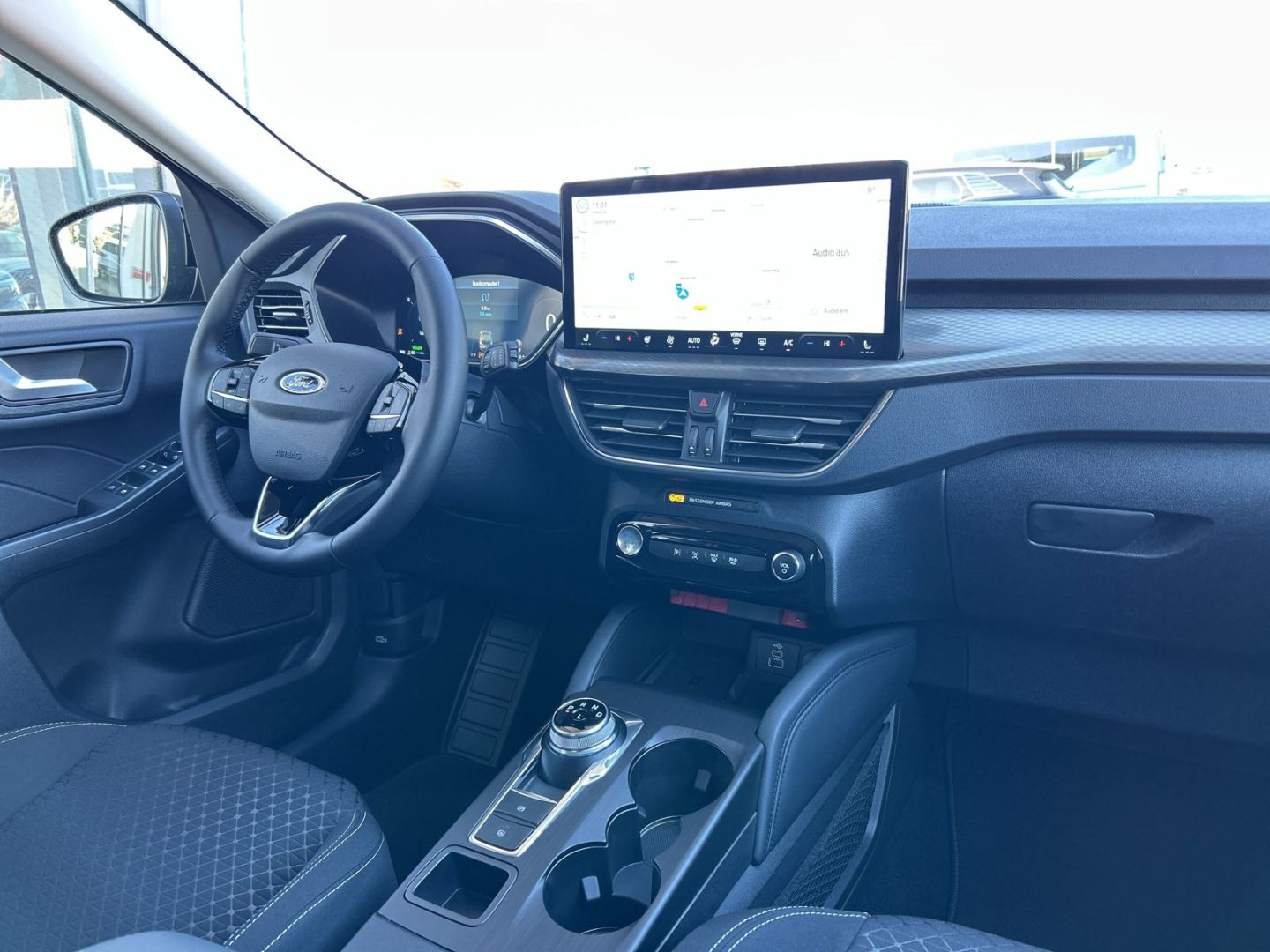 Ford Kuga Plug-In Hybrid Titanium AHK-klappbar Kamera LED - Bild 12 von 20