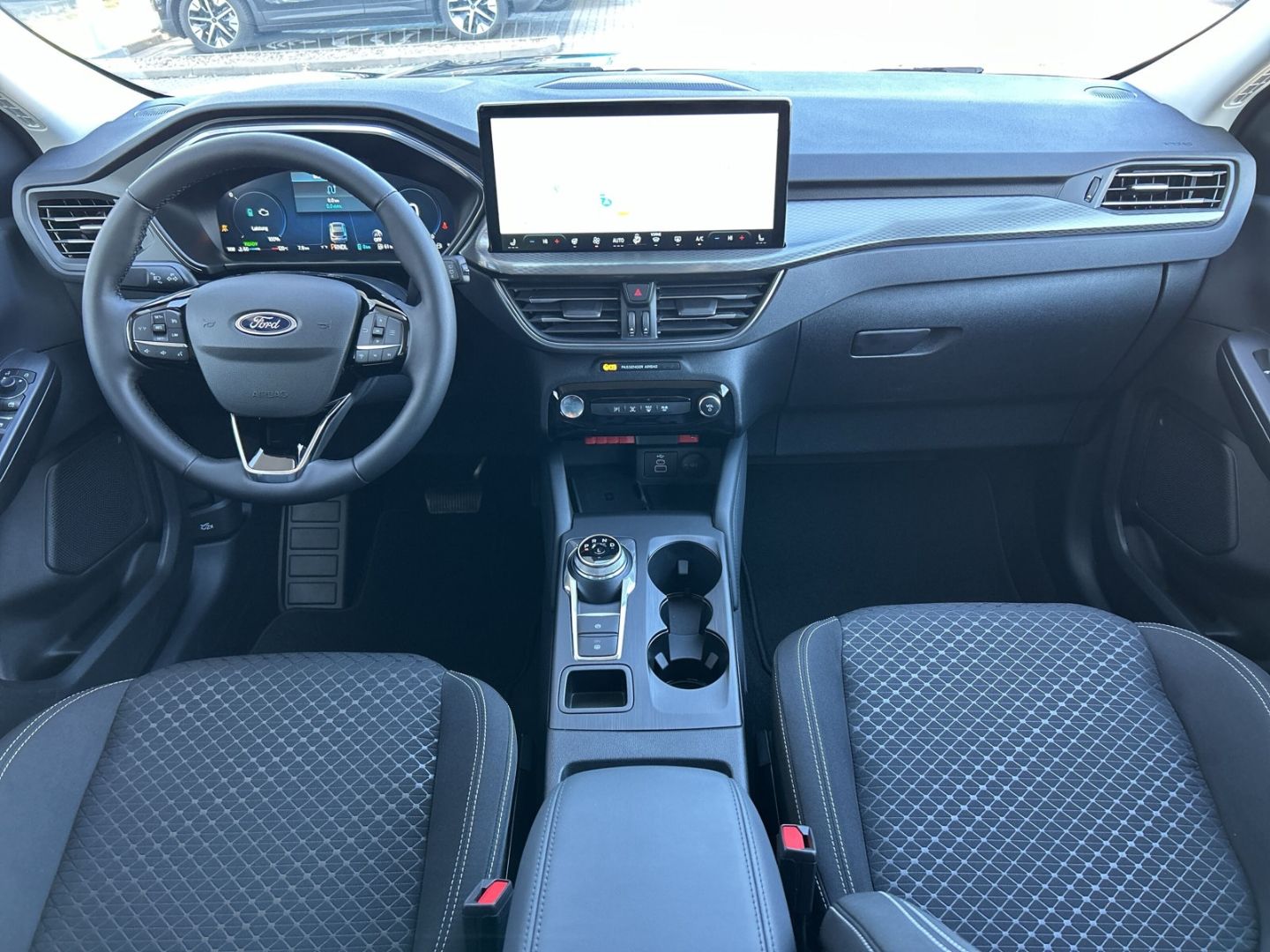 Ford Kuga Plug-In Hybrid Titanium AHK-klappbar Kamera LED - Bild 14 von 20