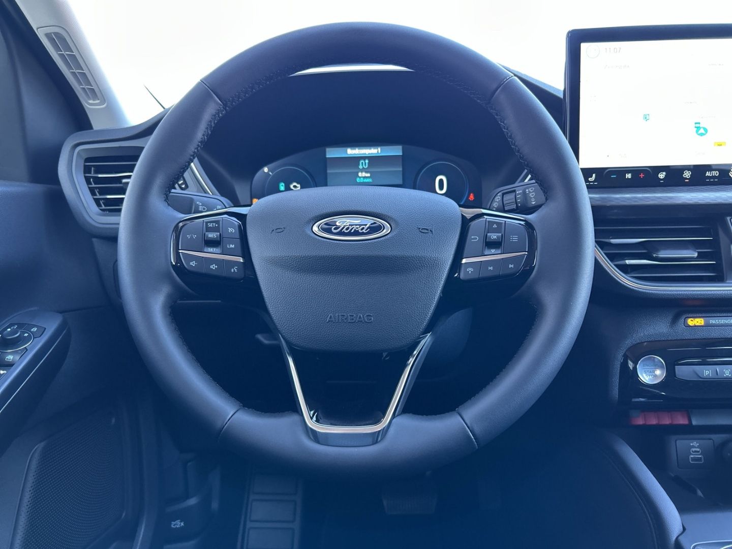 Ford Kuga Plug-In Hybrid Titanium AHK-klappbar Kamera LED - Bild 15 von 20
