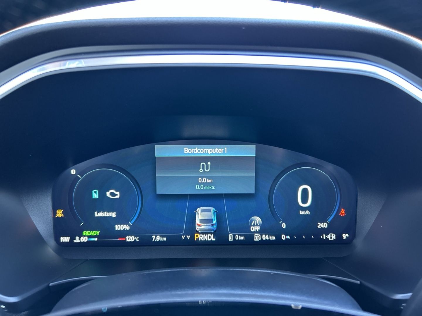 Ford Kuga Plug-In Hybrid Titanium AHK-klappbar Kamera LED - Bild 16 von 20