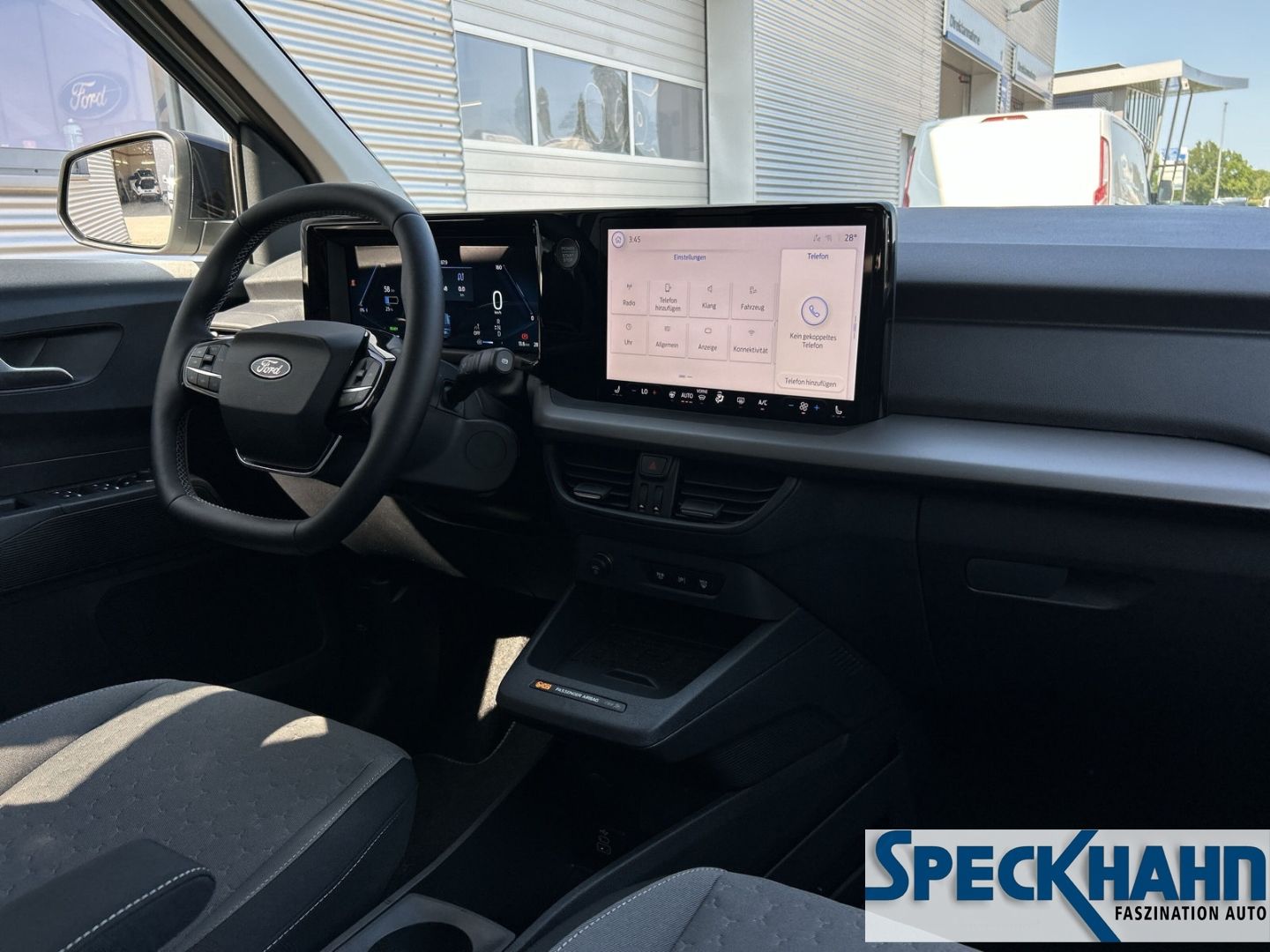 Ford Tourneo Courier - Bild 12 von 15