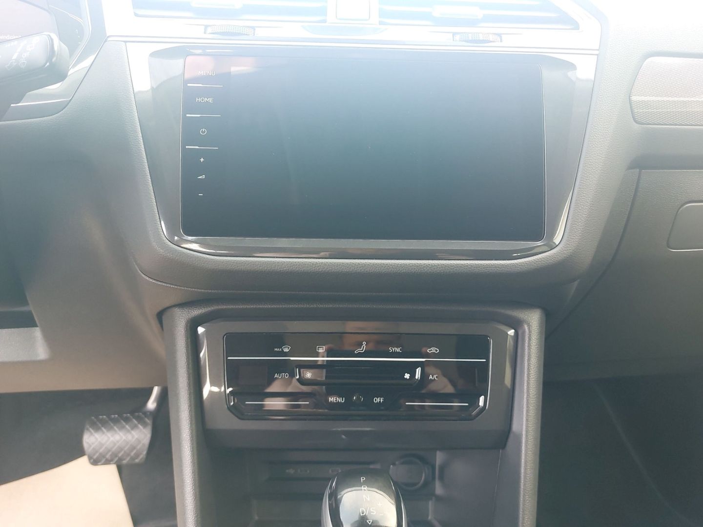 Volkswagen Tiguan Allspace Life 2.0 TDI Kamera 7-Sitzer Panorama AHK ACC - Bild 18 von 20
