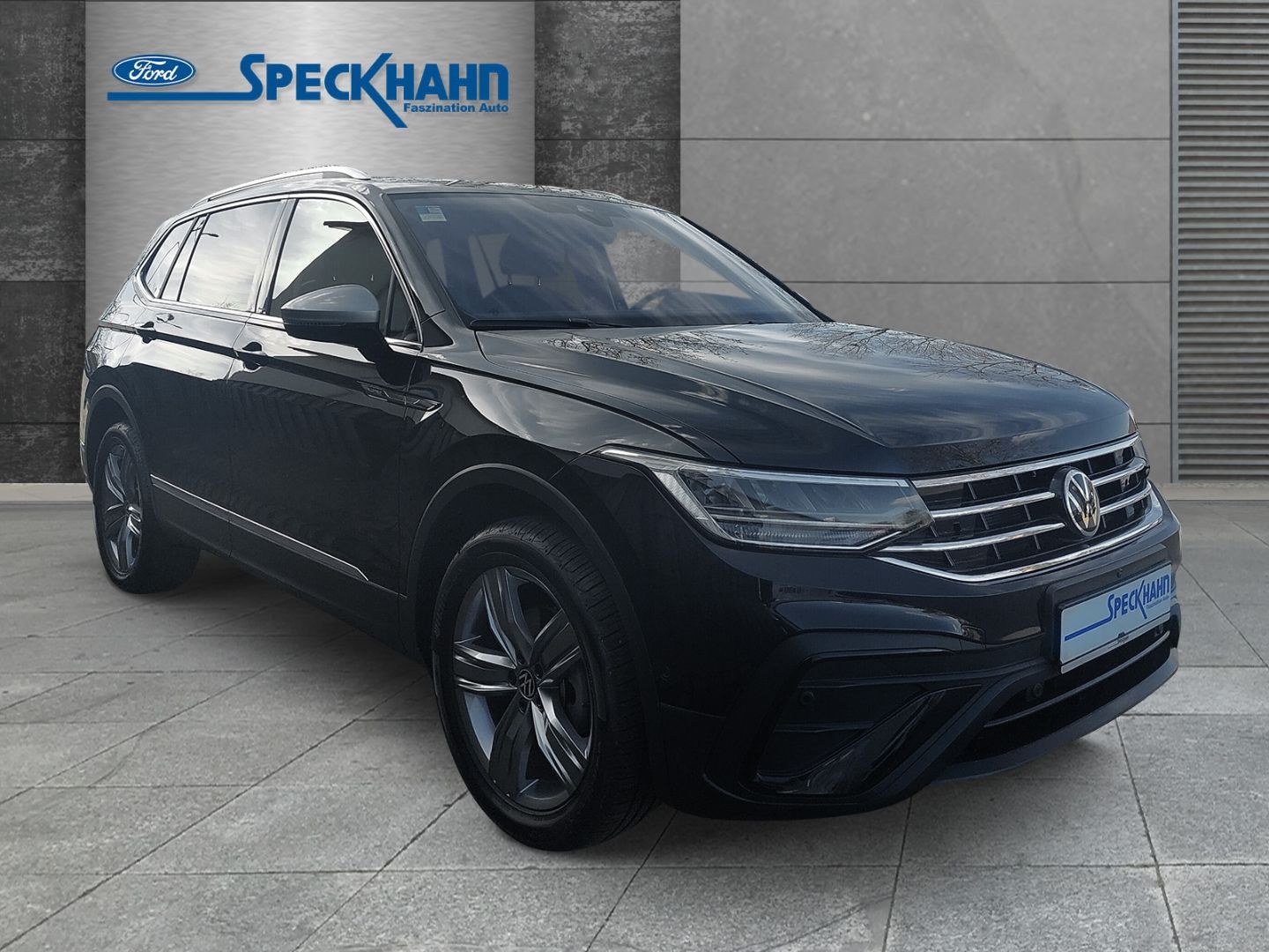Volkswagen Tiguan Allspace Life 2.0 TDI Kamera 7-Sitzer Panorama AHK ACC - Bild 5 von 20
