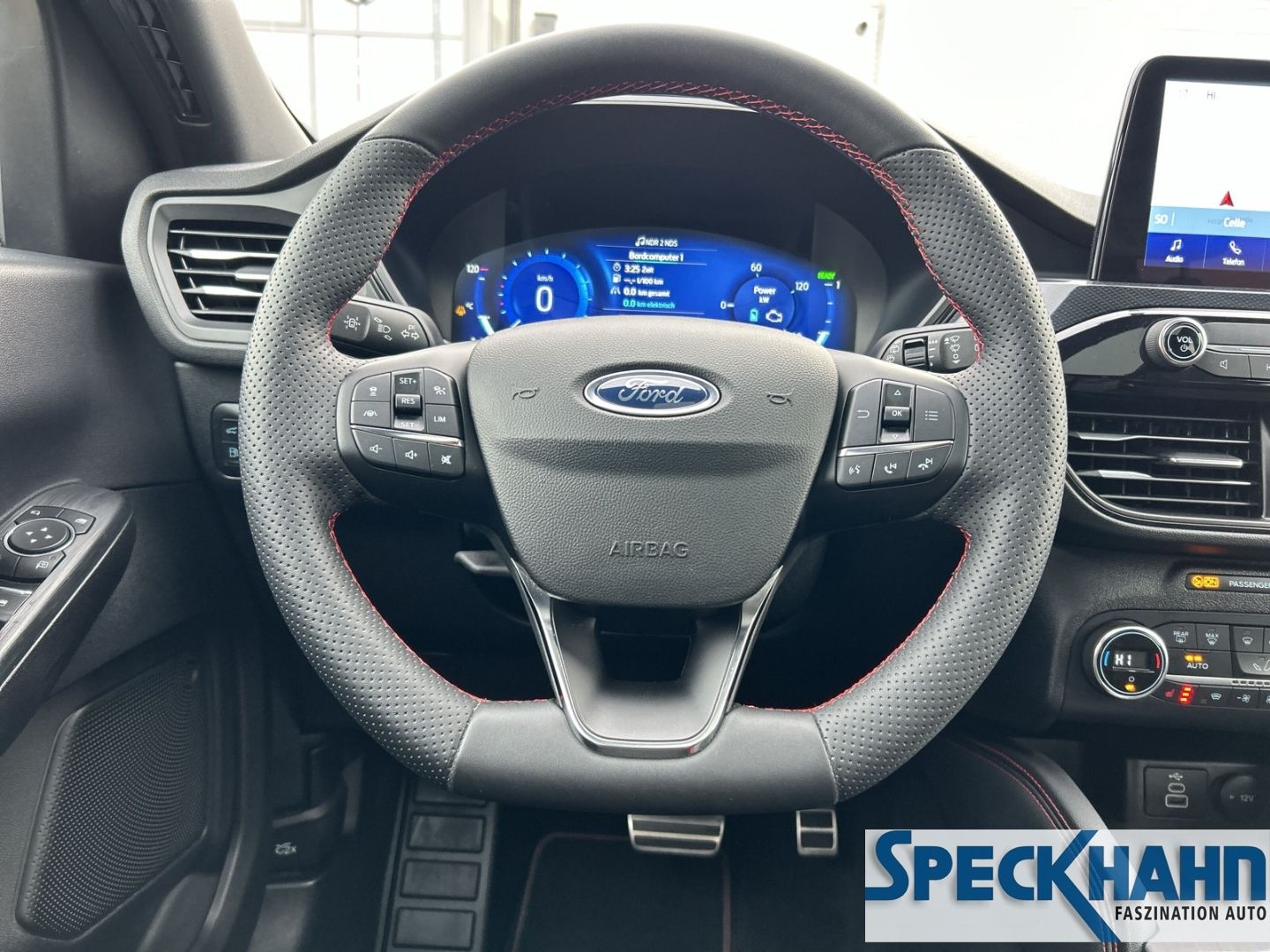 Ford Kuga Plug-In Hybrid ST-Line X Winter-Paket Panoramadach LED-adaptiv el.Heckklappe - Bild 15 von 20